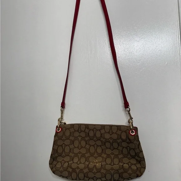 Beautiful coach bag! - Picture 5 of 5